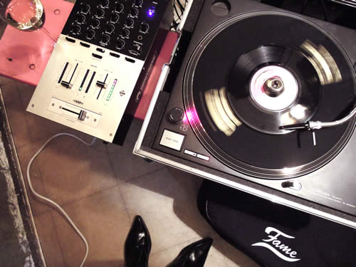 Vintage Vinyl DJ Set - Salon Regina Nürnberg